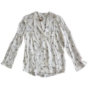 Blusa branca com lémures - reCloset roupa em segunda mão